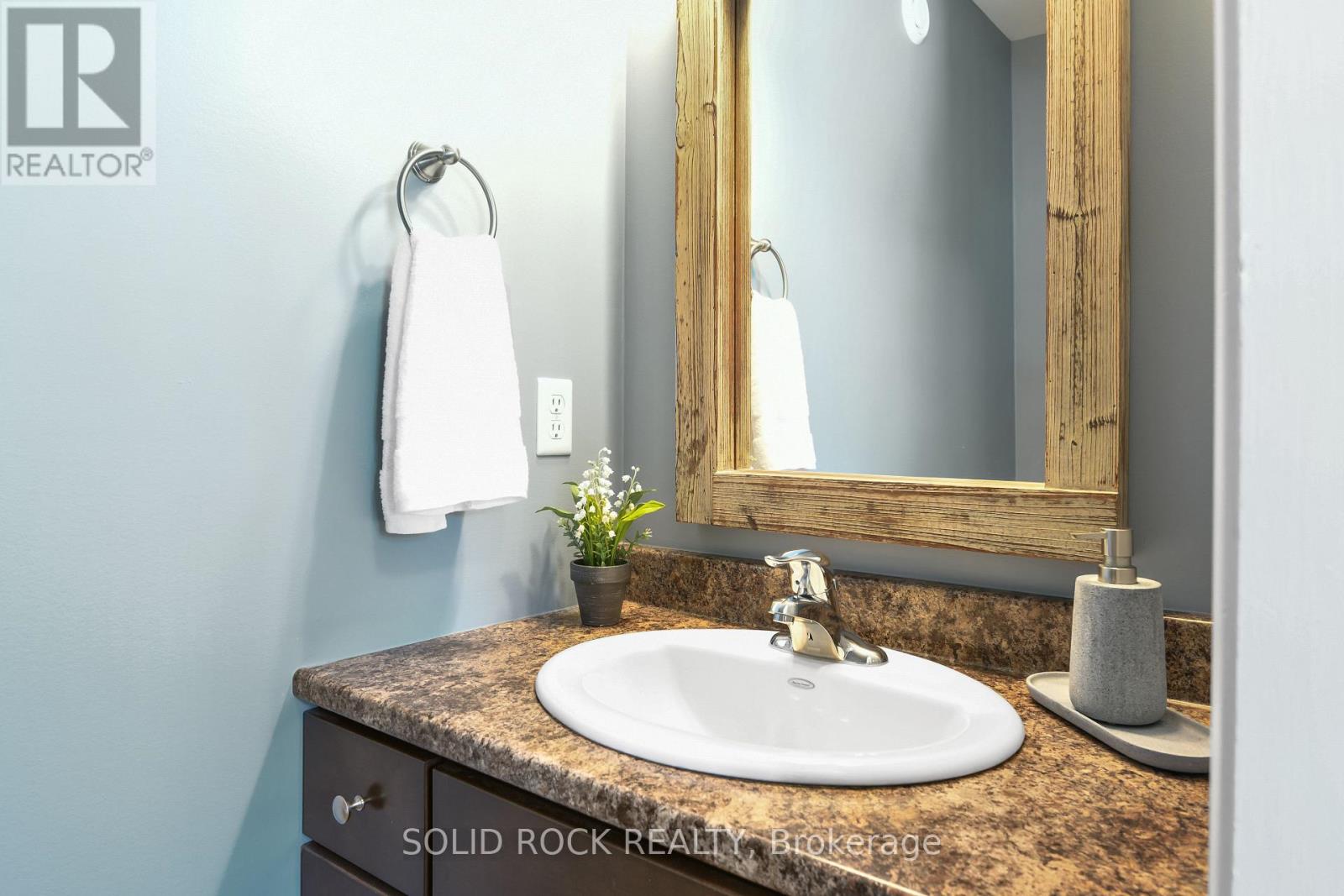 55 WOODWARD STREET - 12