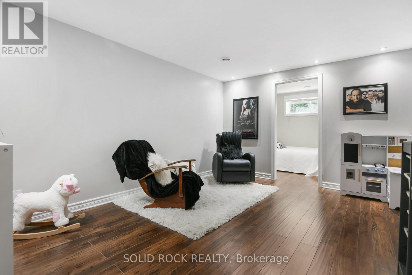55 WOODWARD STREET - 21