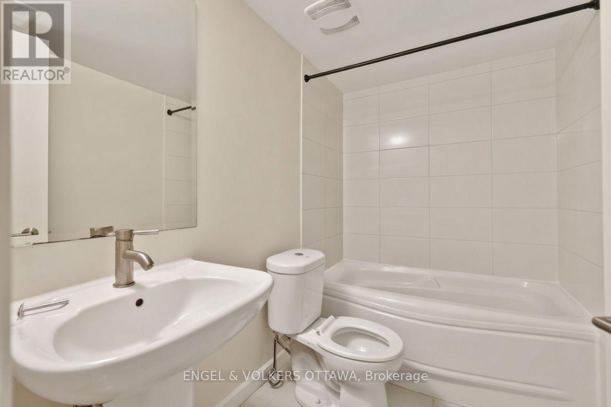 2 Bed, 3 Bath House for Rent in Ottawa – 88 HOLMWOOD AVENUE, Ottawa – MLS# X13543802 - Image 13