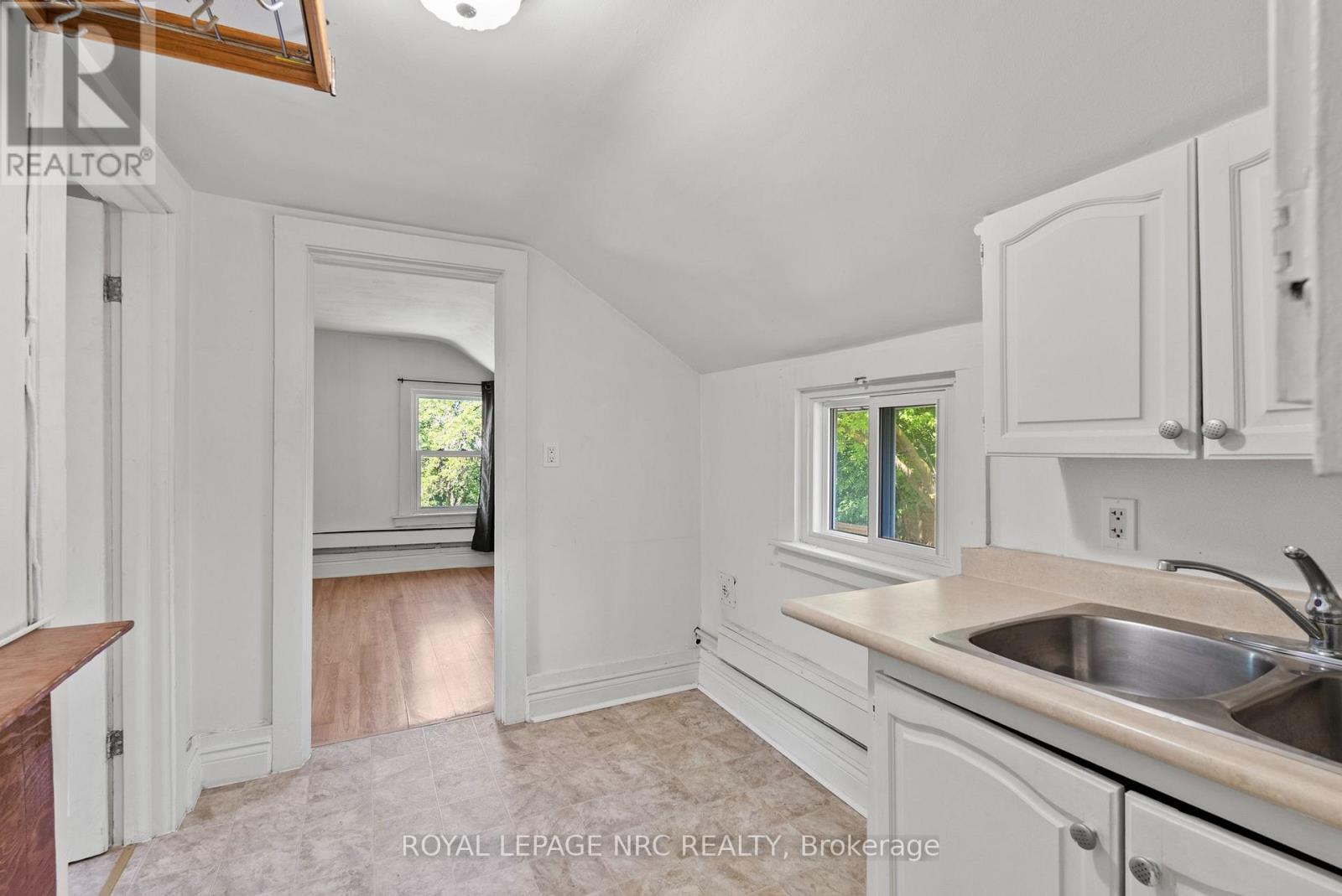 42 LEEPER STREET - 22