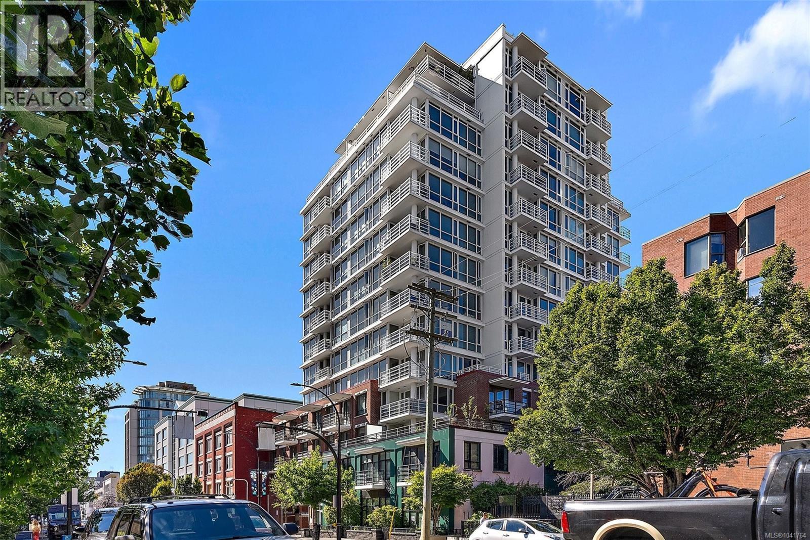 #404 834 Johnson St - 1
