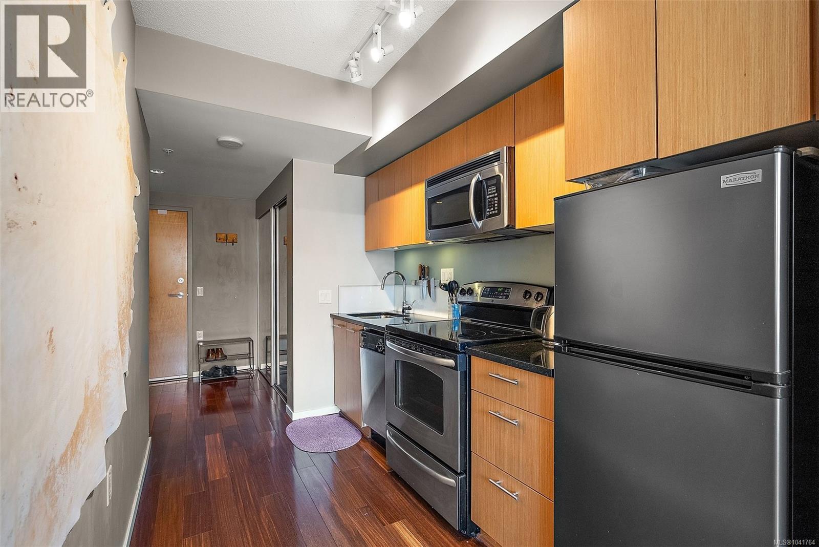 #404 834 Johnson St - 13