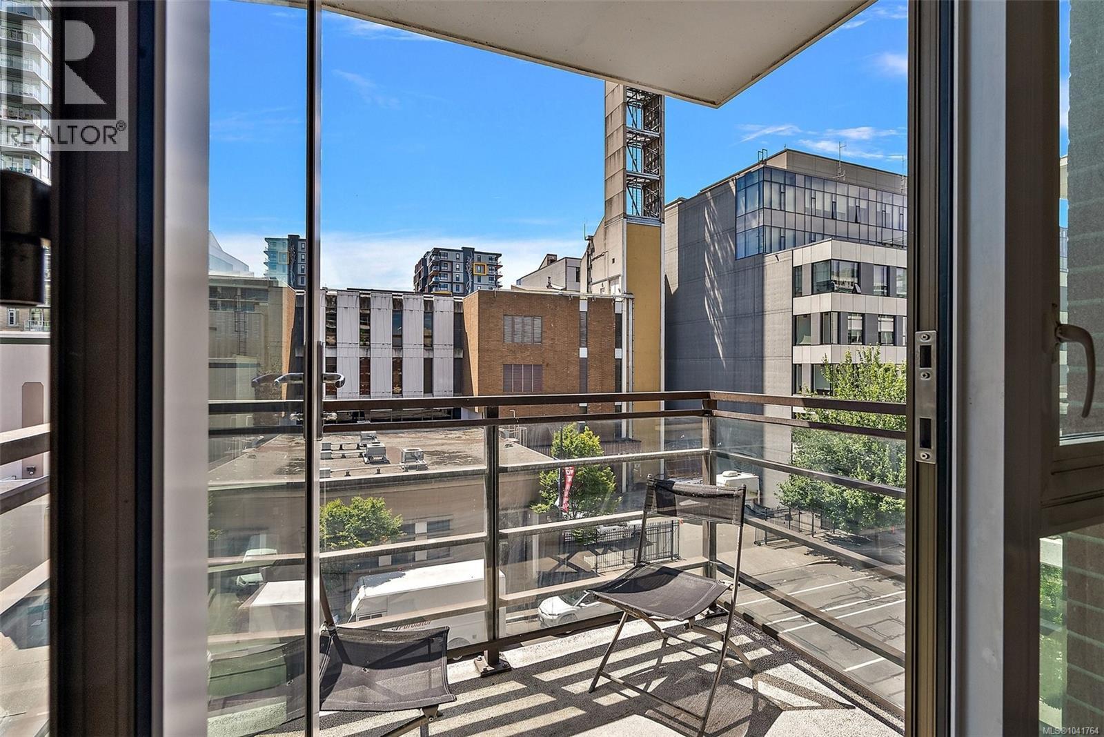 #404 834 Johnson St - 18