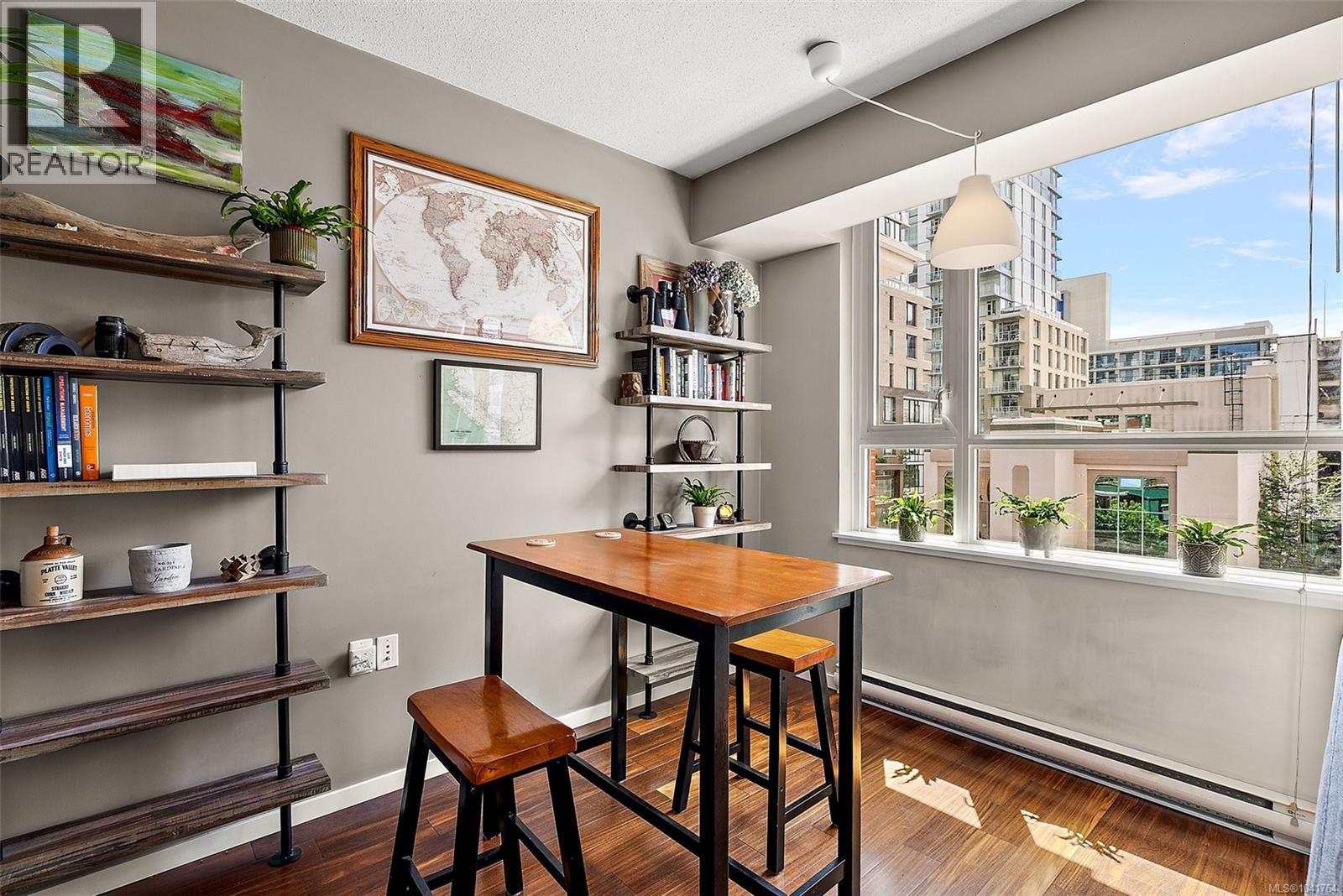 #404 834 Johnson St - 9