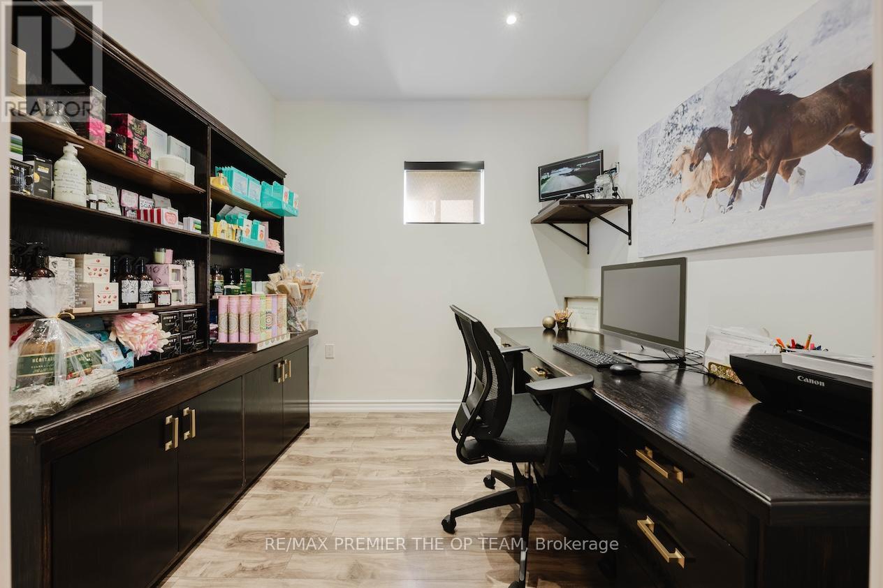 22 ADELIA PLACE - 40
