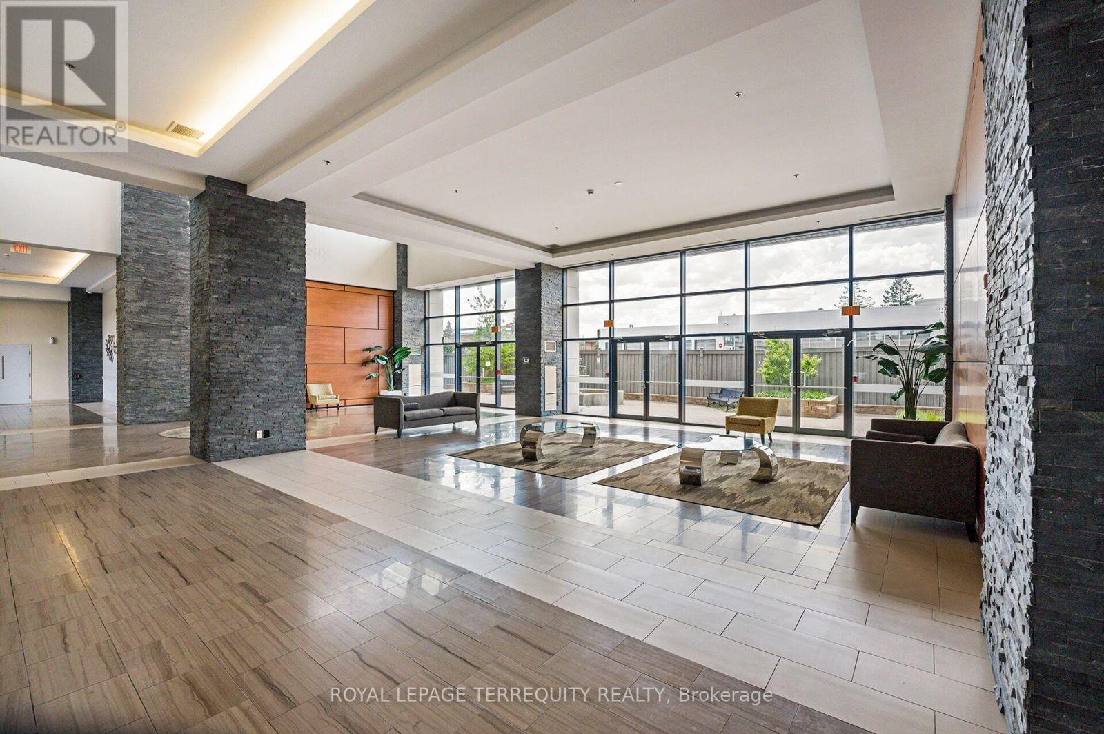 #709 12 WOODSTREAM BOULEVARD - 3