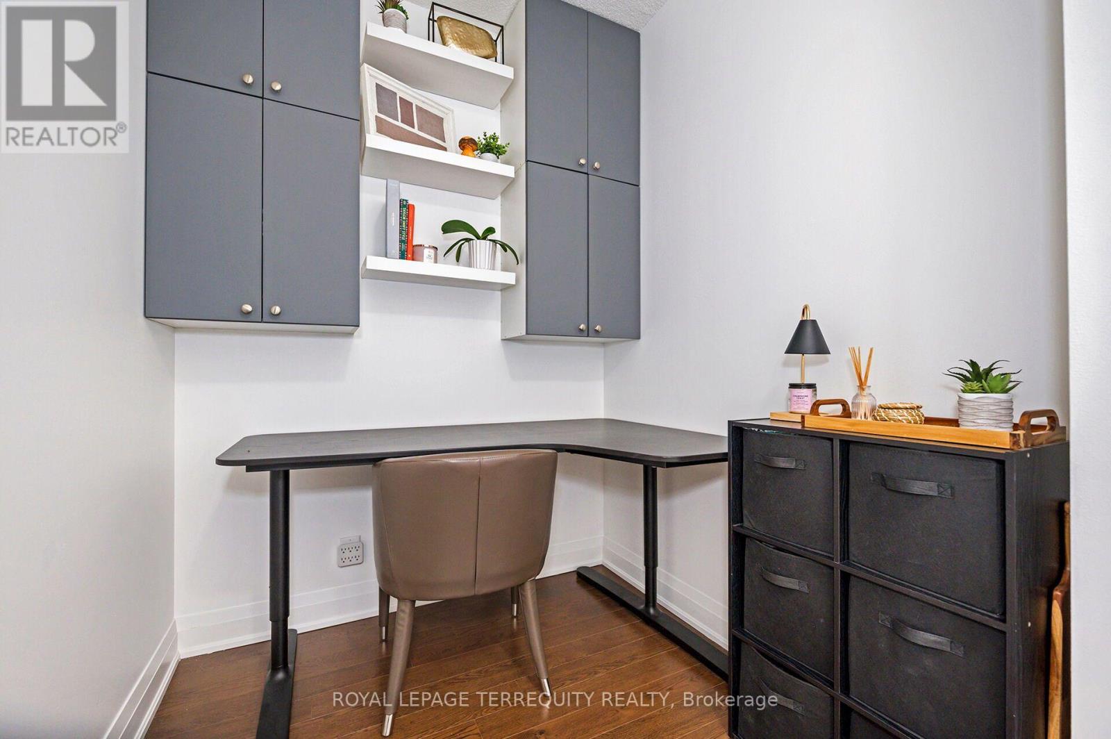 #709 12 WOODSTREAM BOULEVARD - 5