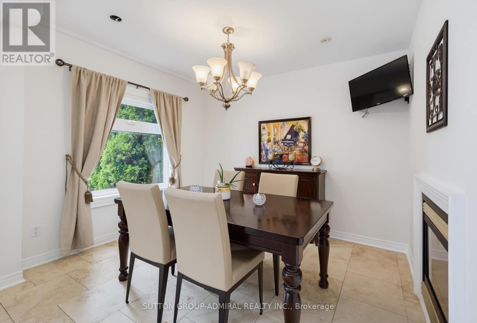 27 PINE HOLLOW CRESCENT - 14