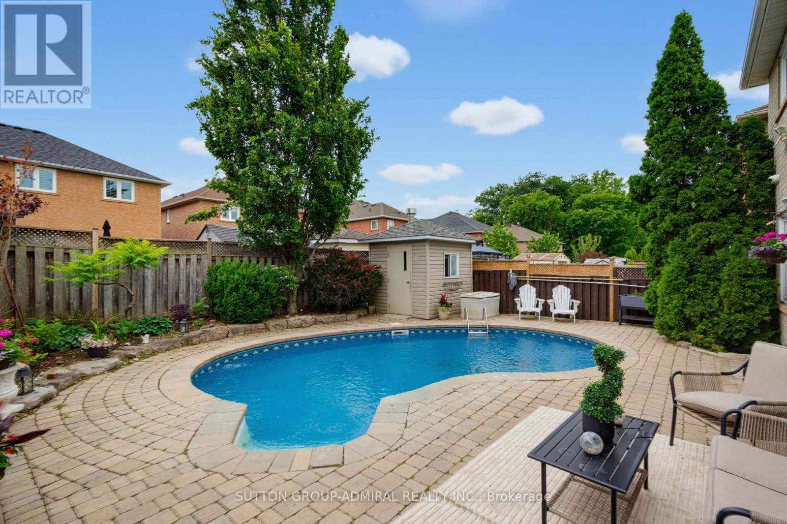 27 PINE HOLLOW CRESCENT - 25