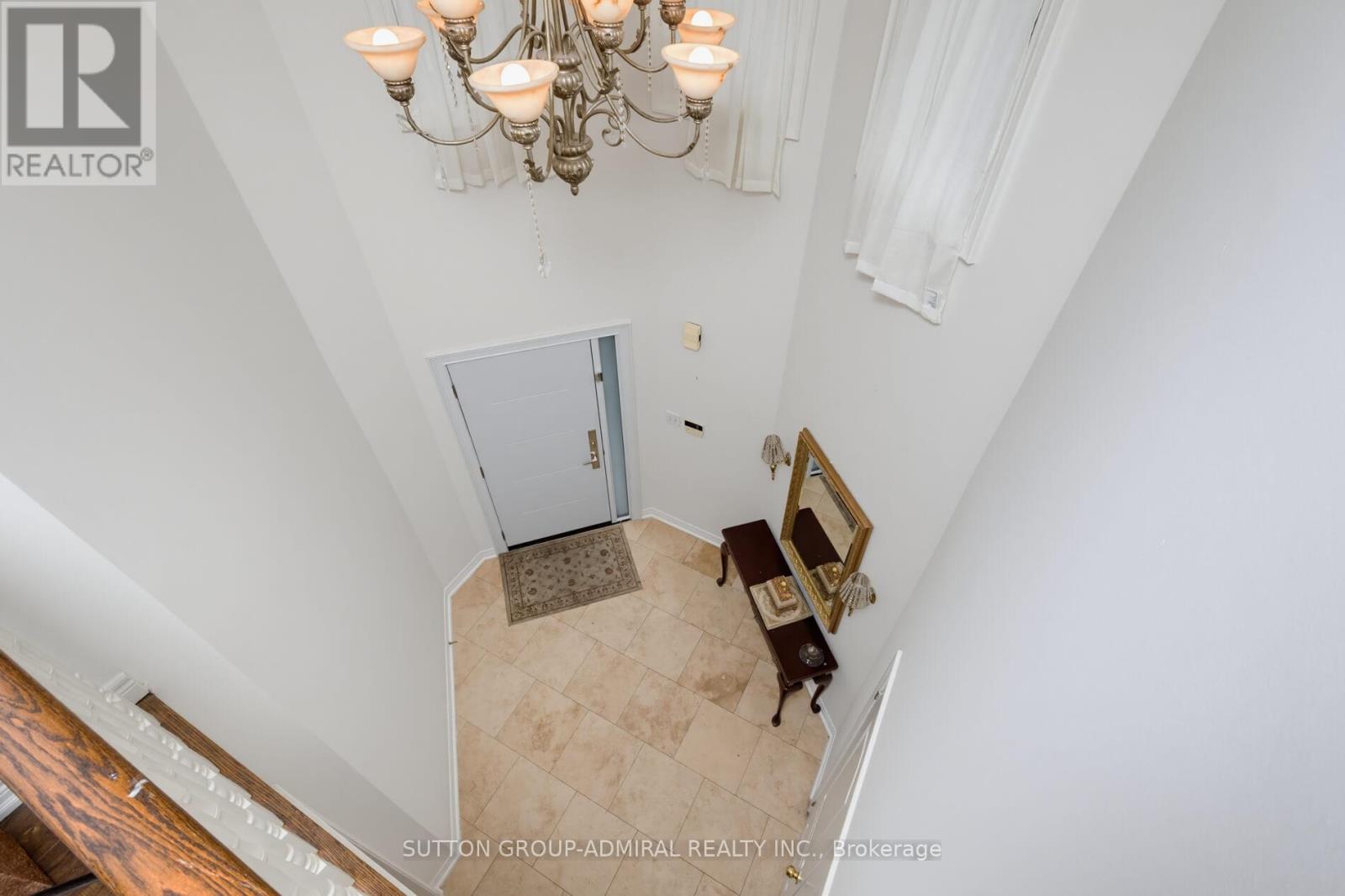 27 PINE HOLLOW CRESCENT - 5