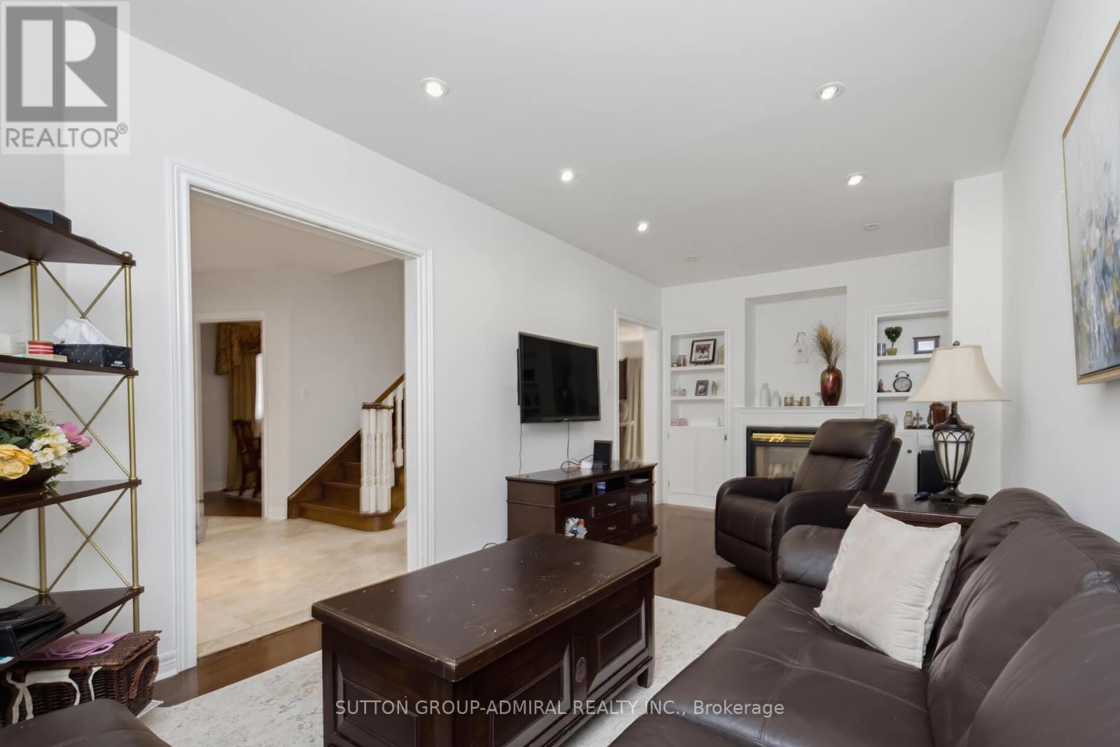 27 PINE HOLLOW CRESCENT - 7