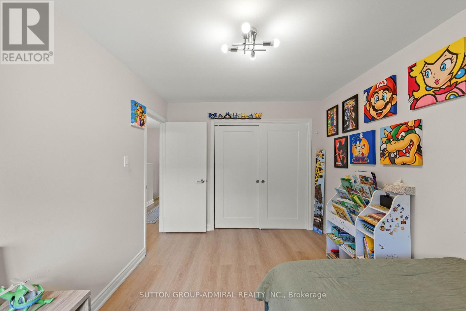 #7 45 POPLAR CRESCENT N - 41