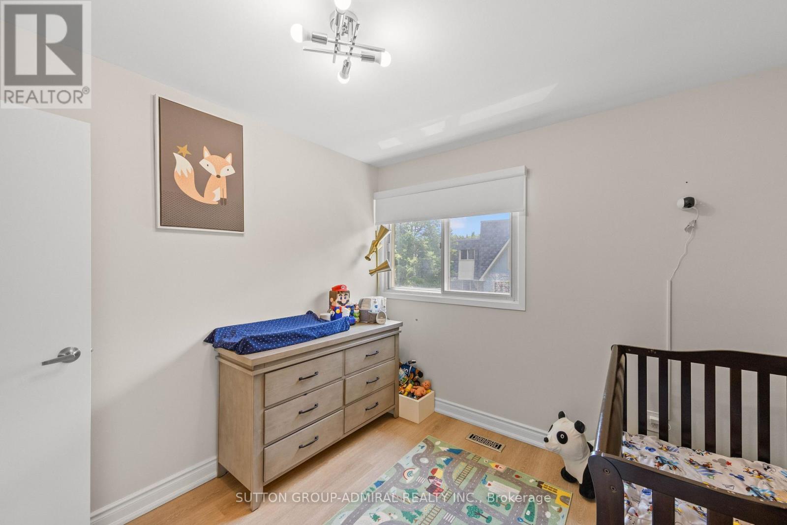 #7 45 POPLAR CRESCENT N - 43