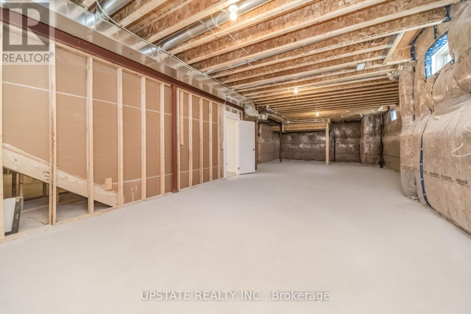 21 PEARSALL PLACE - 41