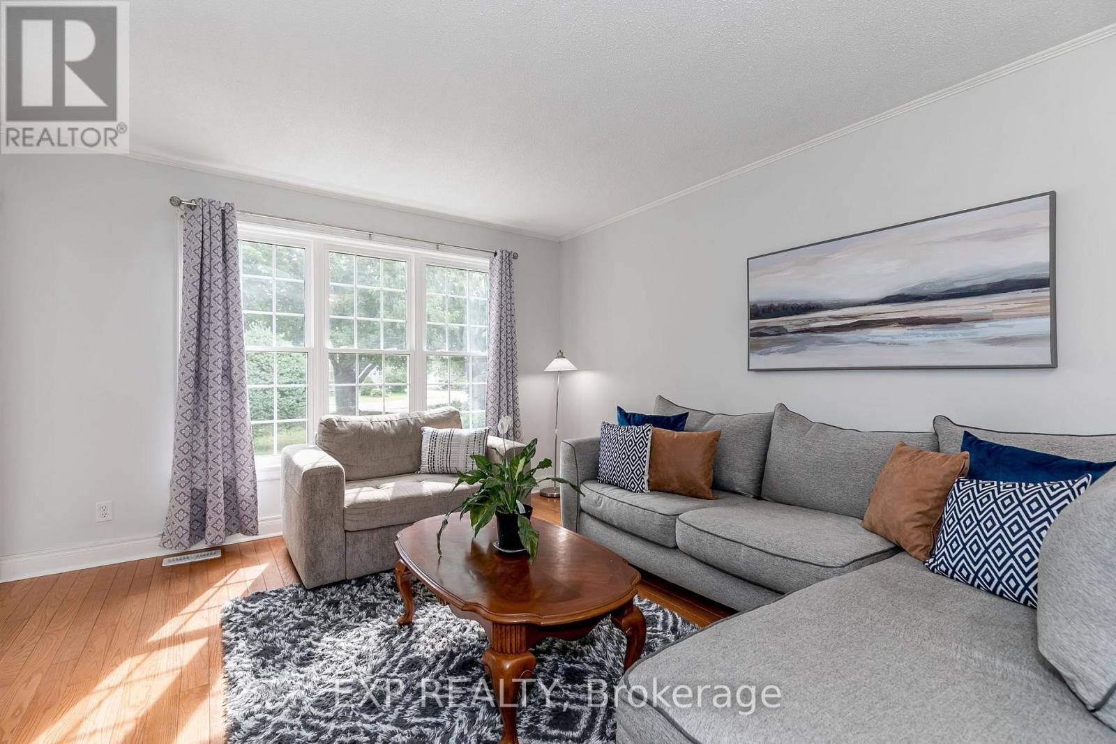 62 COURTICE CRESCENT - Image 10