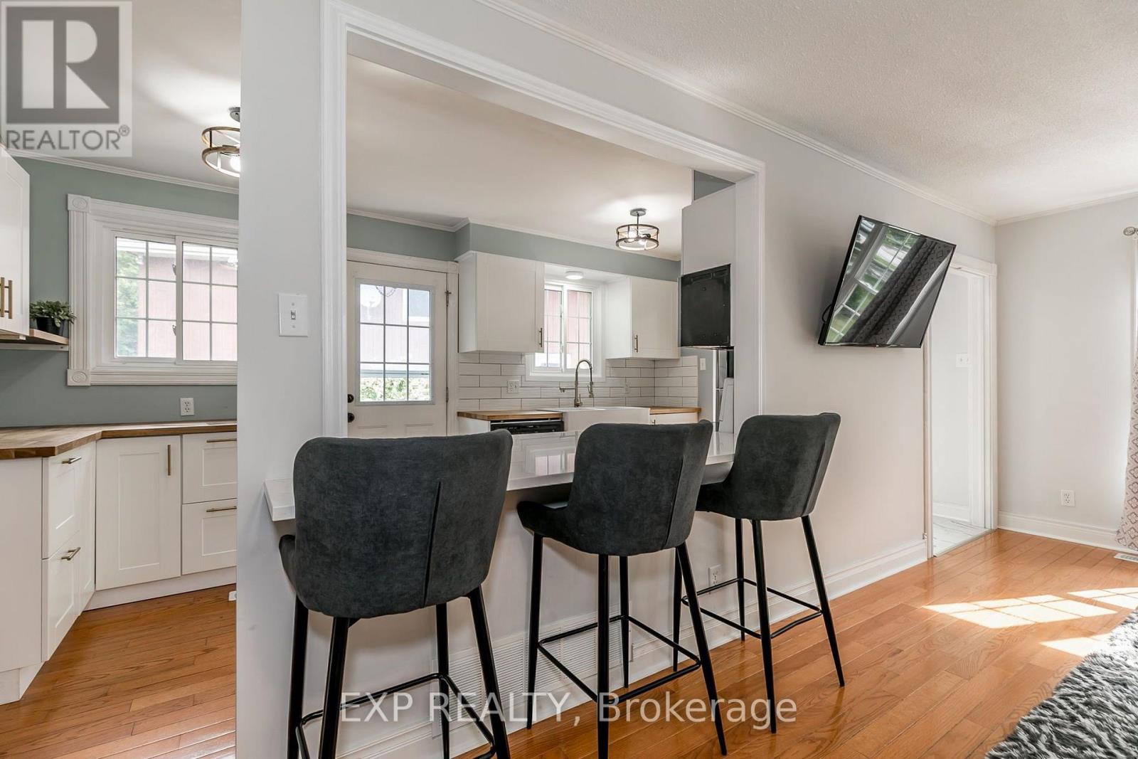 62 COURTICE CRESCENT - Image 12