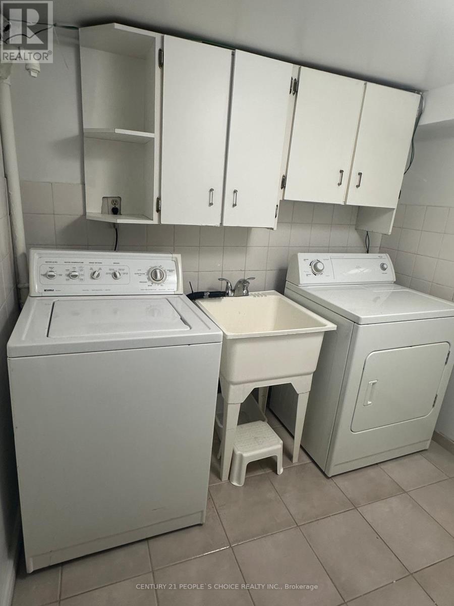 98 CHAMBERS AVENUE - 13