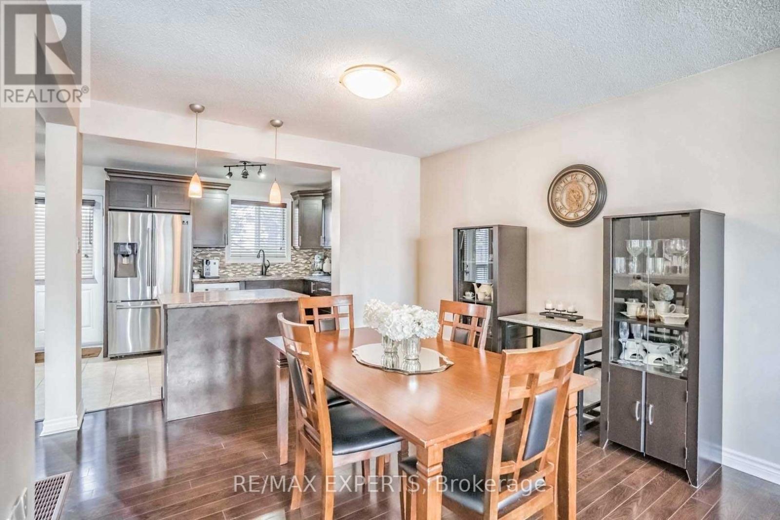101 MORLEY CRESCENT - 13