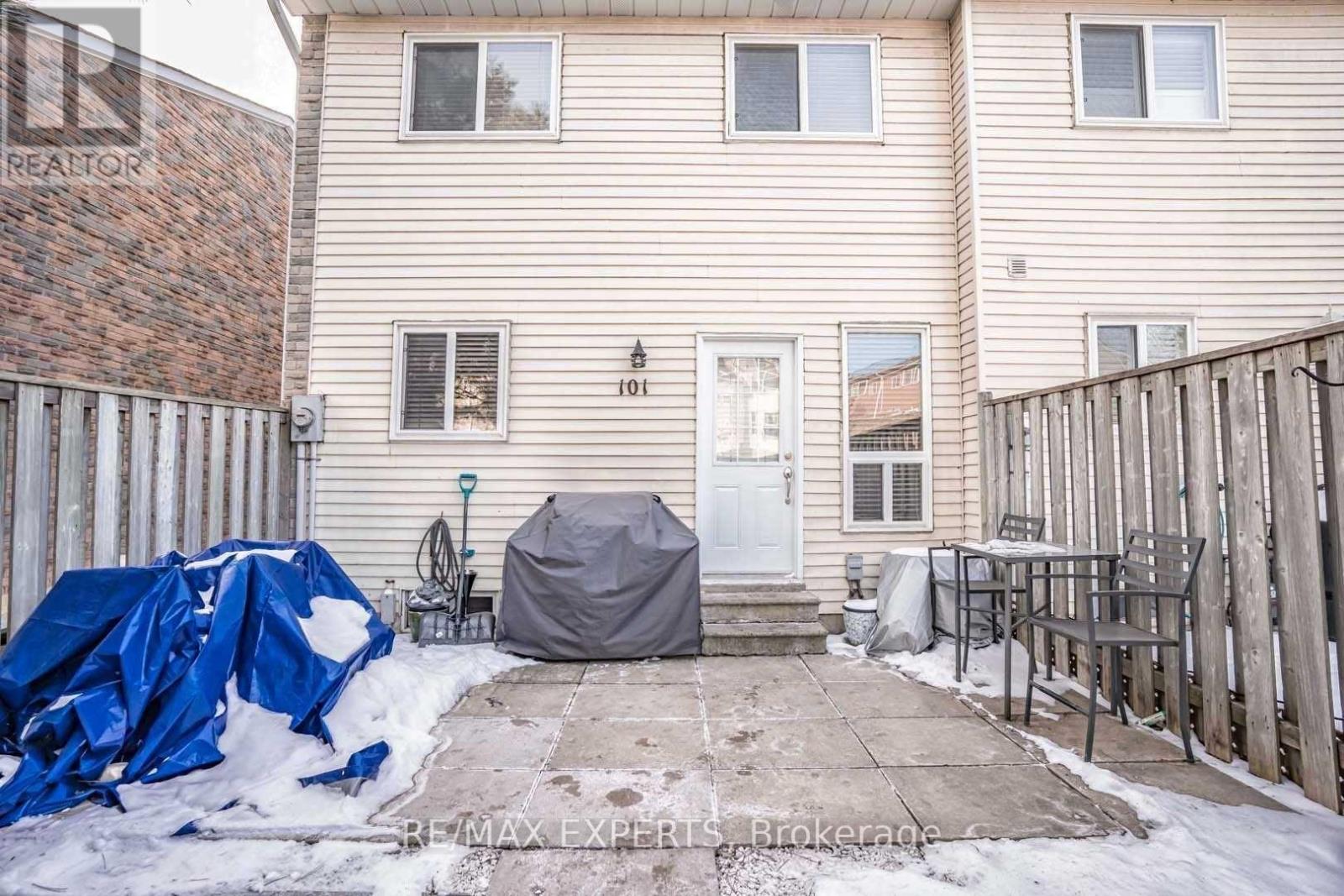 101 MORLEY CRESCENT - 28