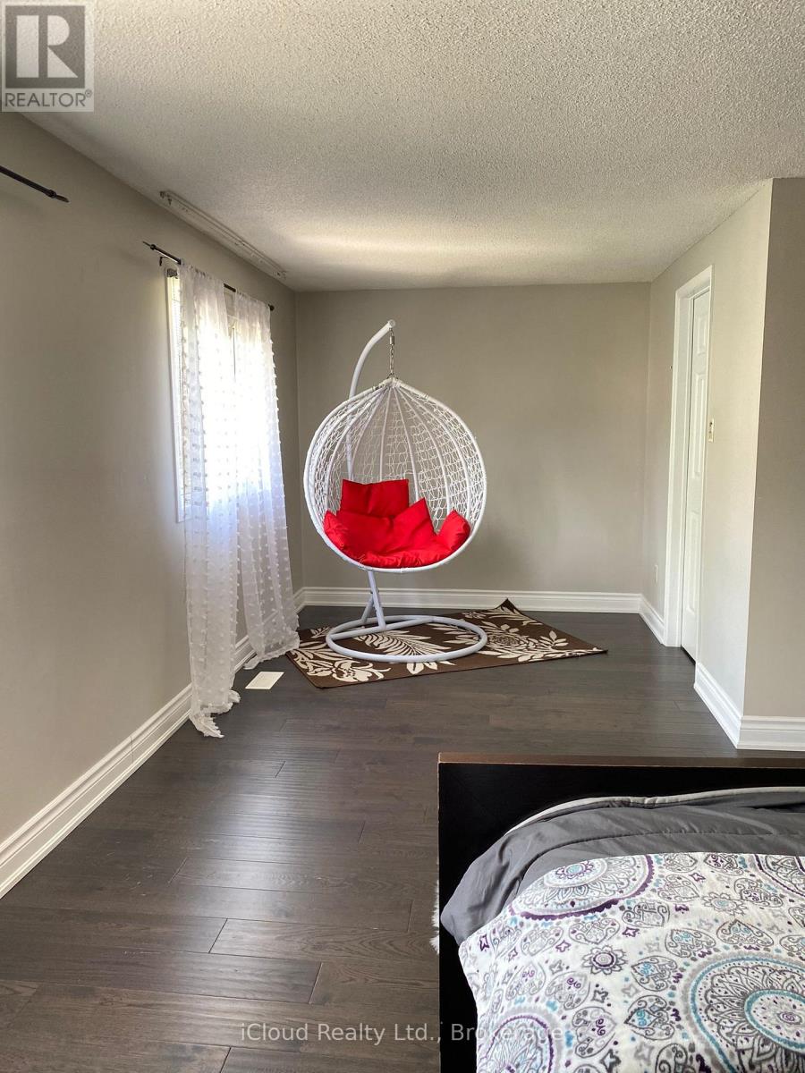 2776 LINDHOLM CRESCENT - 13