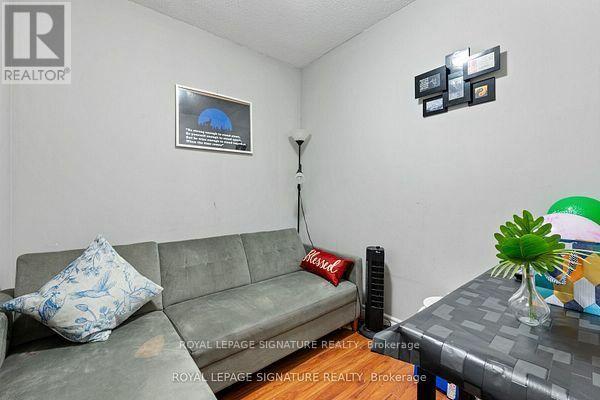 #104 7405 GOREWAY DRIVE - 26