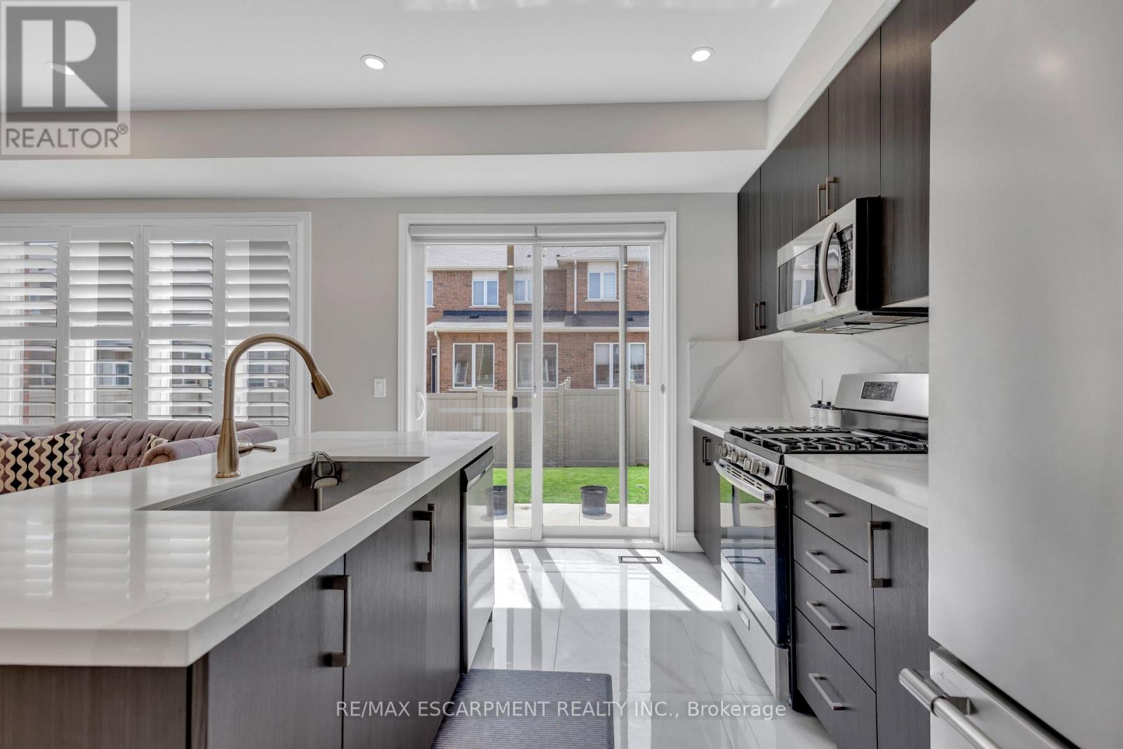 1454 CHRETIEN STREET - 11