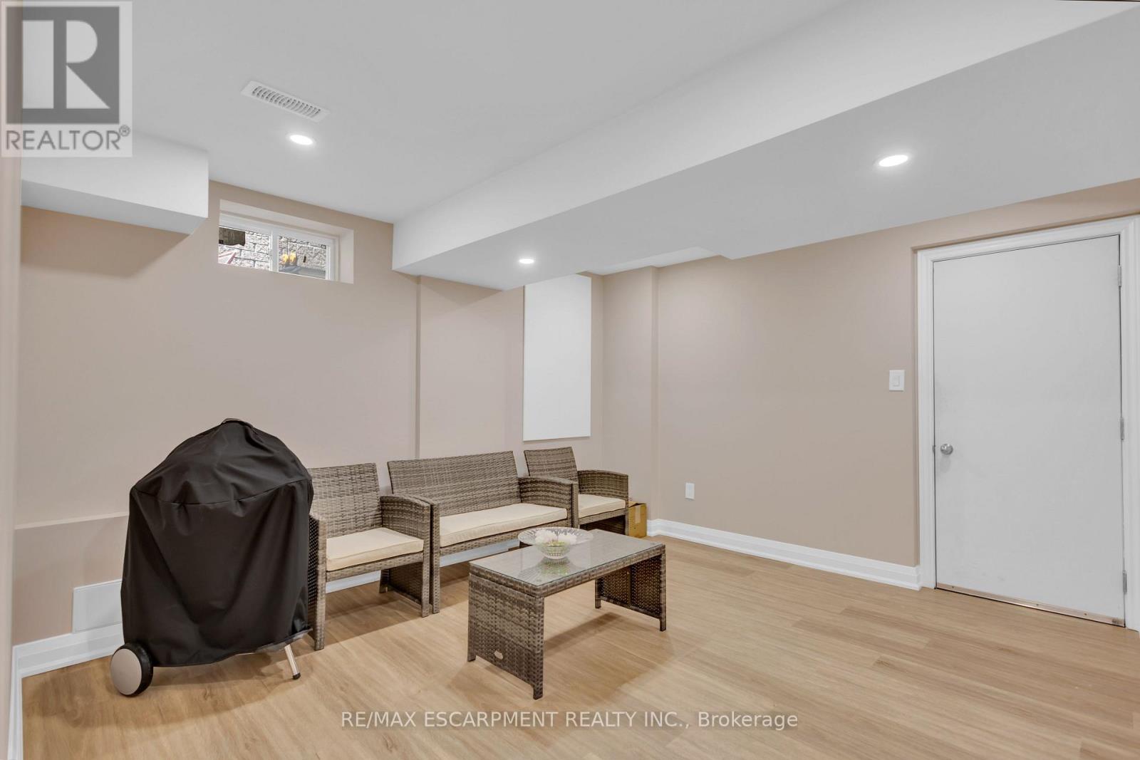 1454 CHRETIEN STREET - 28