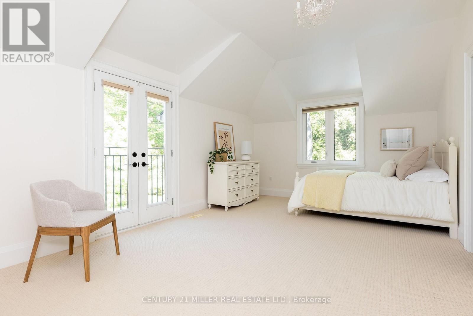 376 WEDGEWOOD DRIVE - 28