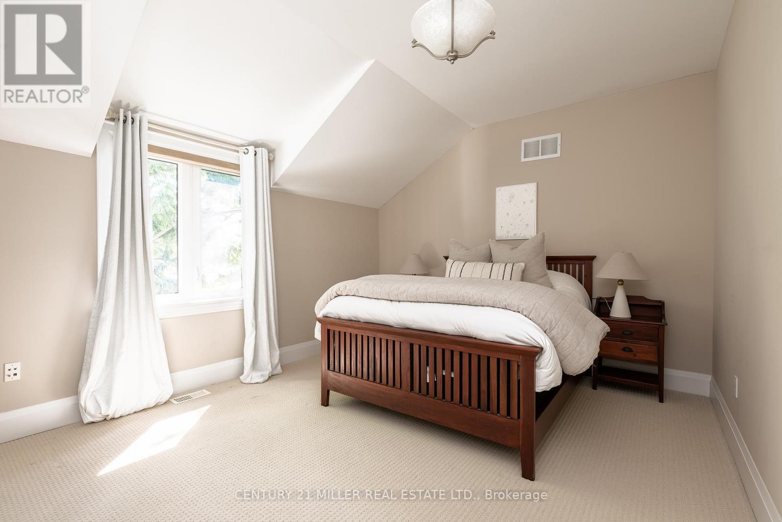 376 WEDGEWOOD DRIVE - 31