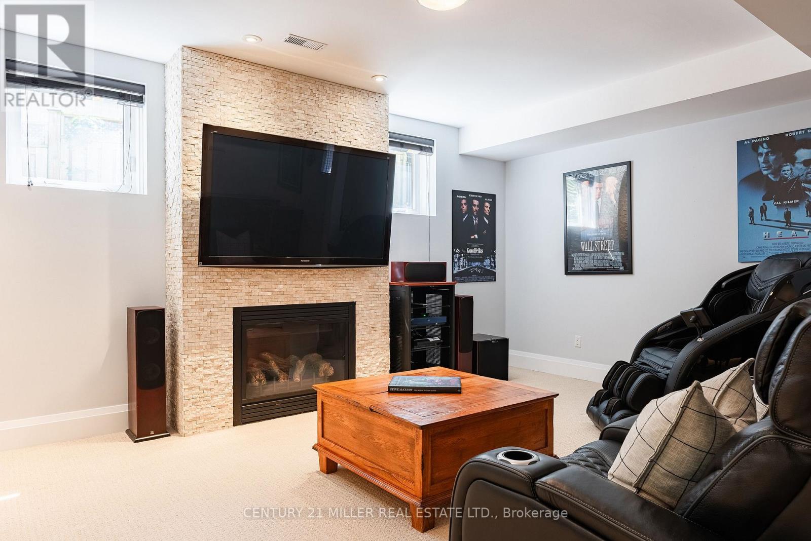 376 WEDGEWOOD DRIVE - 34