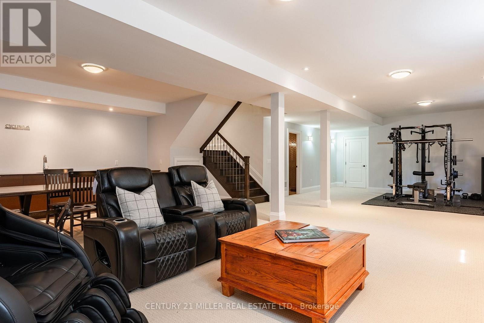 376 WEDGEWOOD DRIVE - 35
