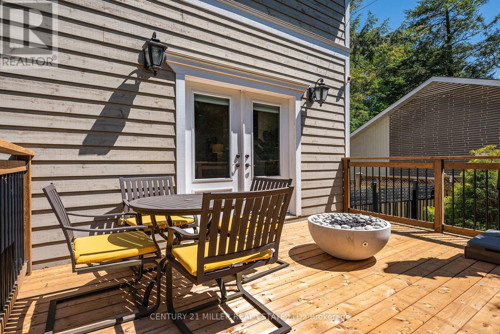 376 WEDGEWOOD DRIVE - 39