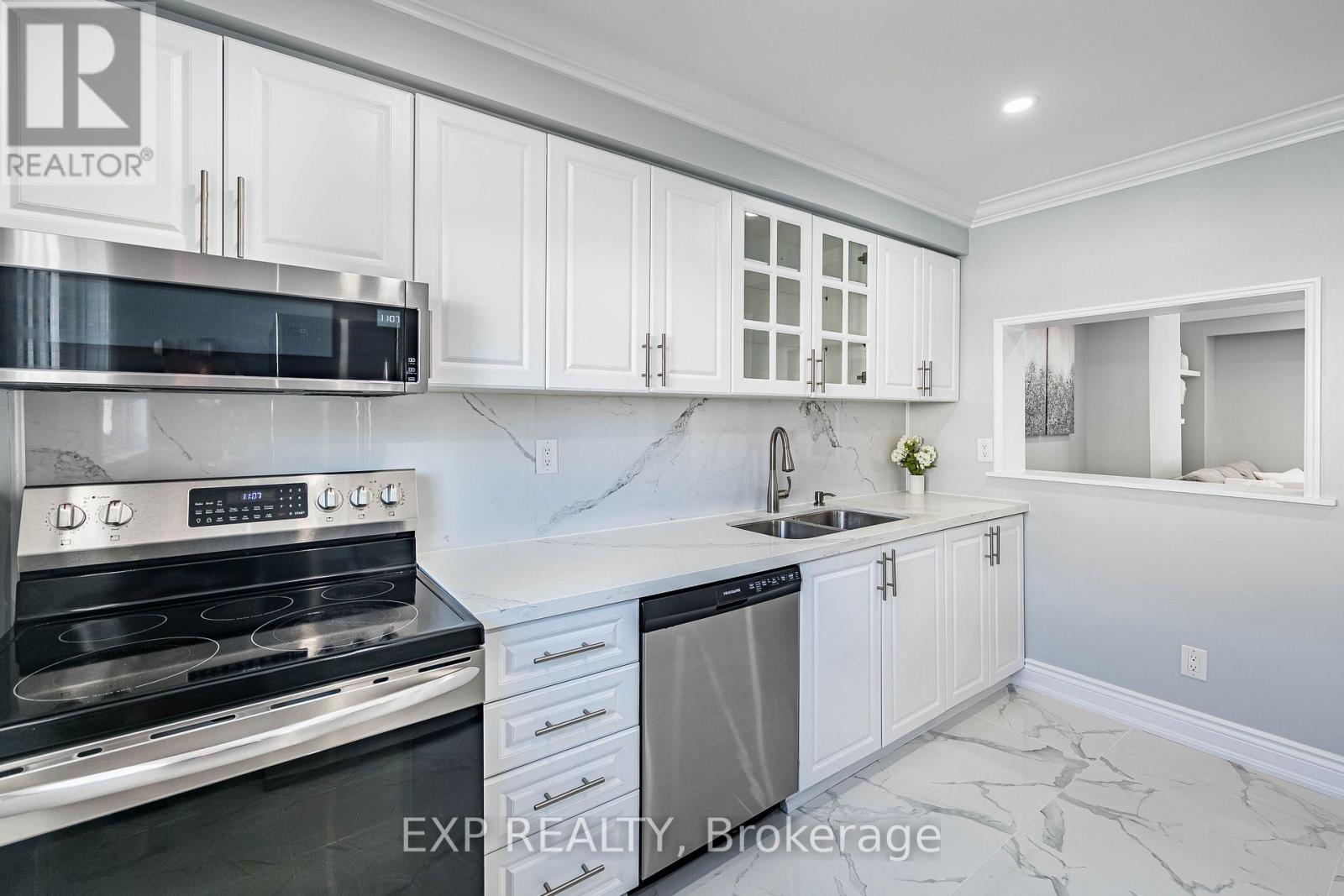 #38 400 MISSISSAUGA VALLEY BOULEVARD - Image 15