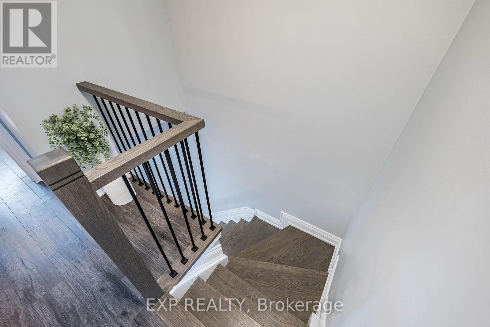 #38 400 MISSISSAUGA VALLEY BOULEVARD - Image 20