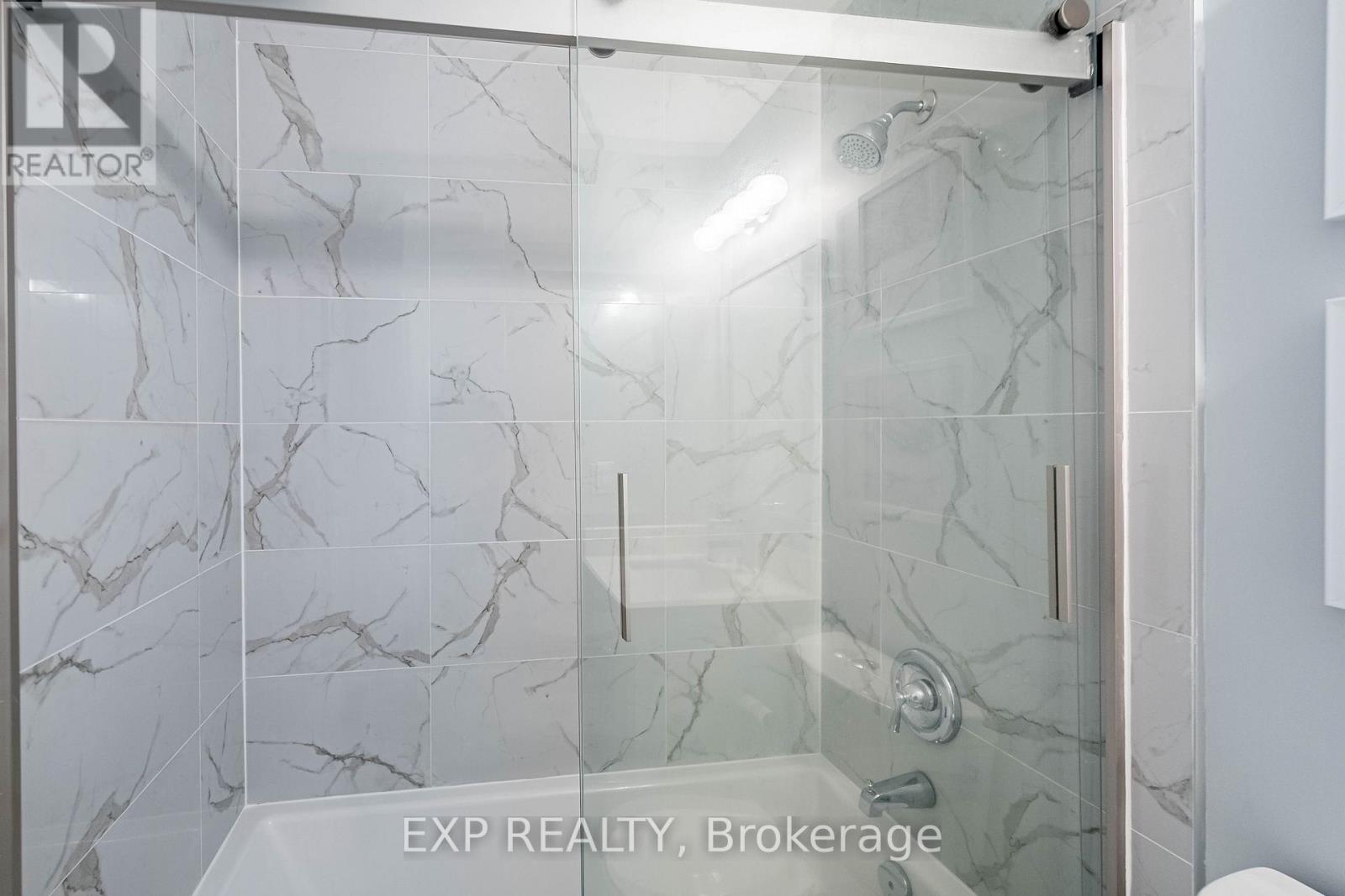#38 400 MISSISSAUGA VALLEY BOULEVARD - Image 30