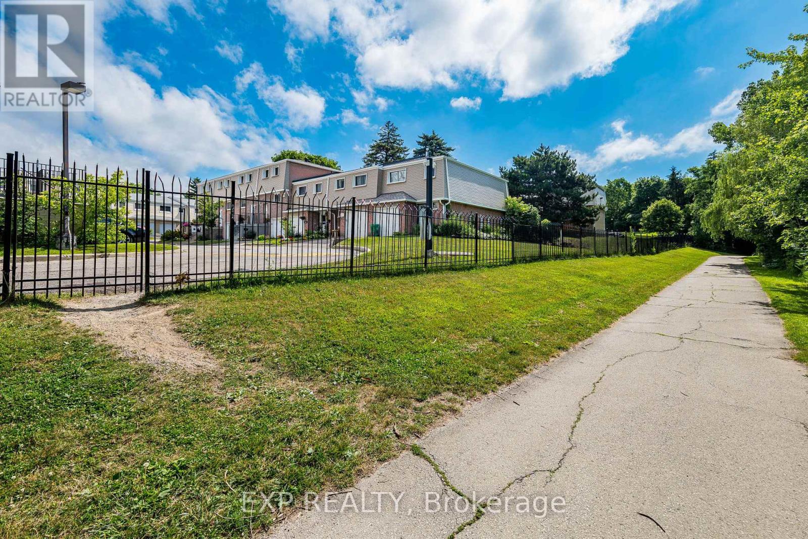 #38 400 MISSISSAUGA VALLEY BOULEVARD - Image 42