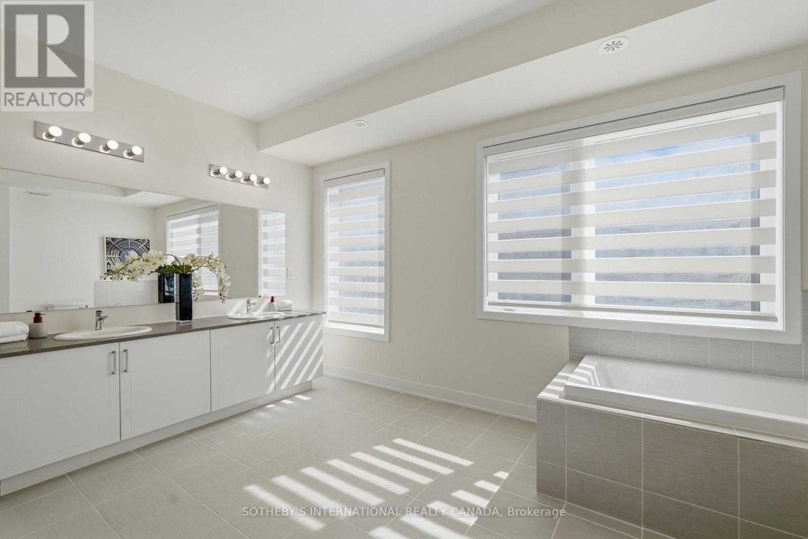 60 WILLIAM DUNCAN ROAD - 17