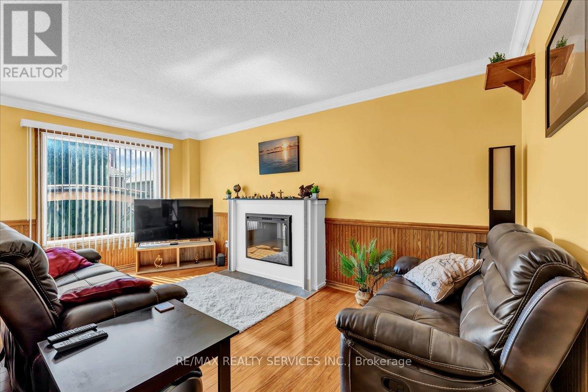 108 CANDY CRESCENT - 13