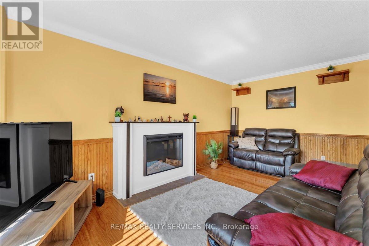 108 CANDY CRESCENT - 14