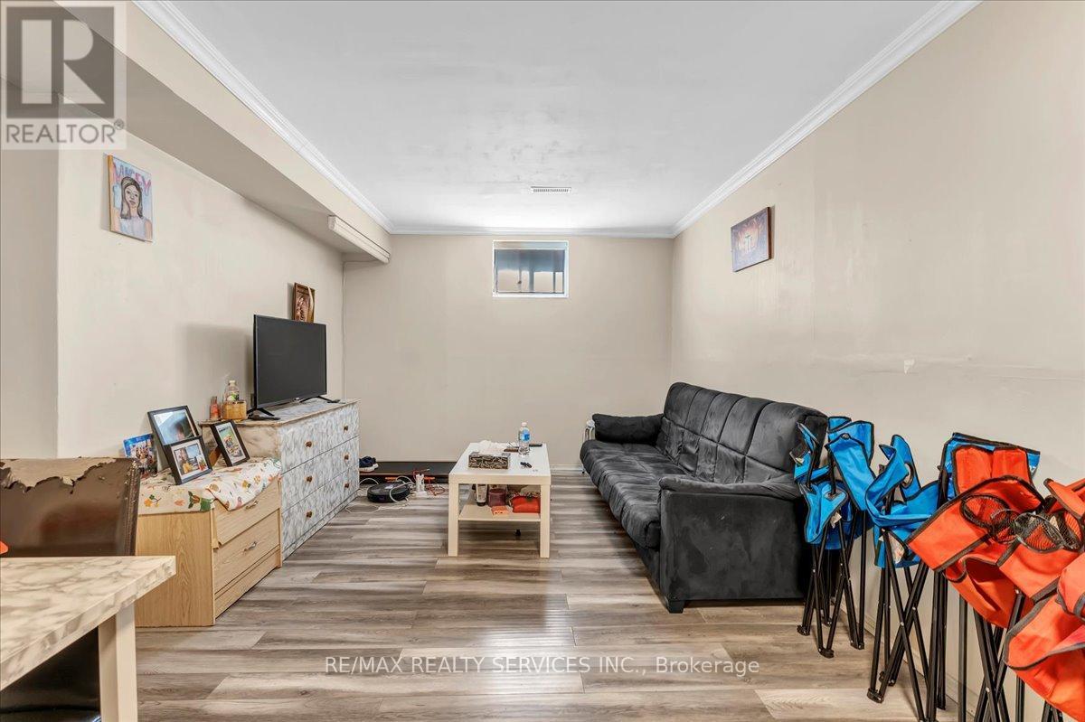 108 CANDY CRESCENT - 39