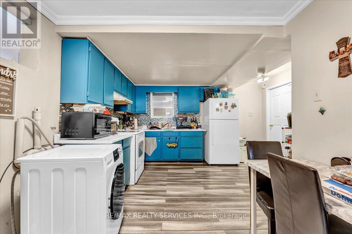 108 CANDY CRESCENT - 40