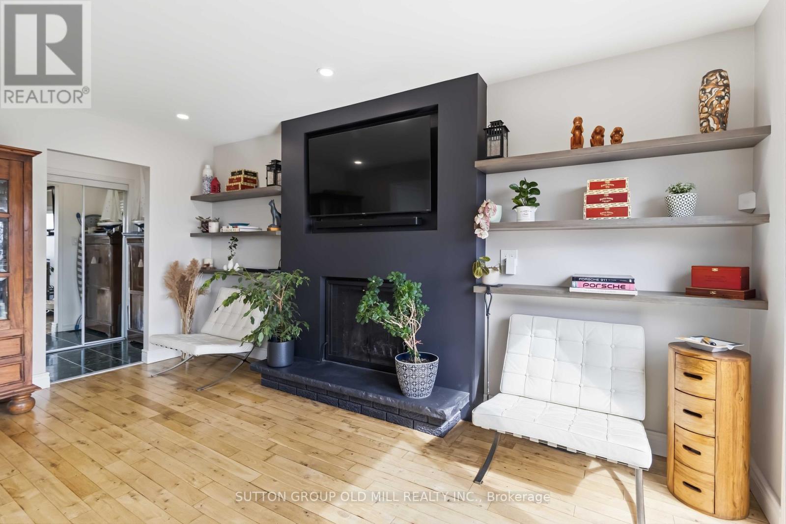 2811 CONSTABLE ROAD - 12