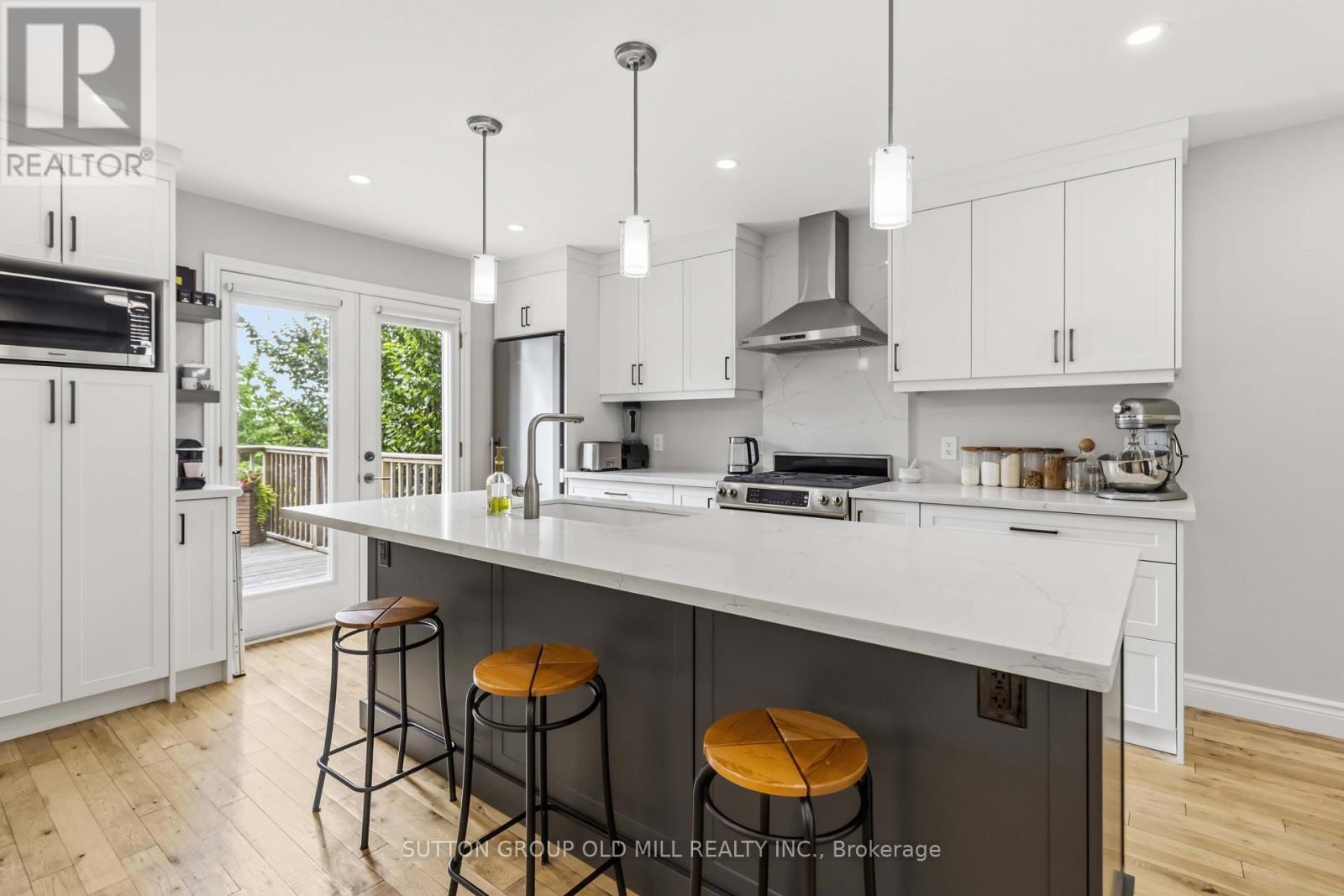 2811 CONSTABLE ROAD - 13