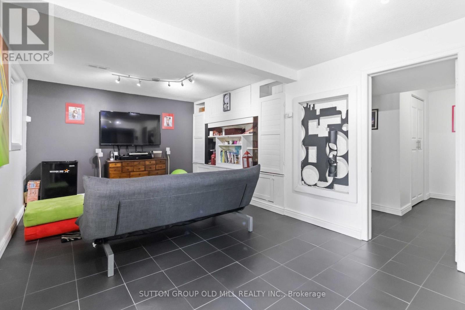 2811 CONSTABLE ROAD - 26