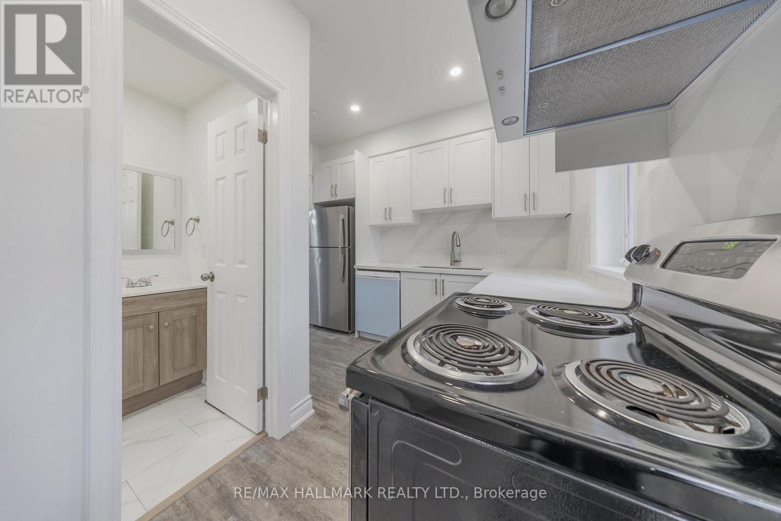 185 LAUGHTON AVENUE - 23