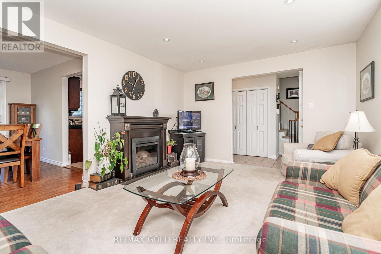 86 CLARENCE STREET - 10