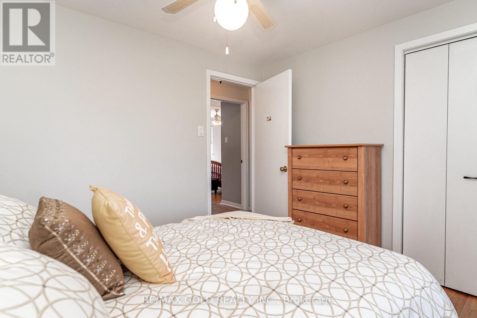86 CLARENCE STREET - 23