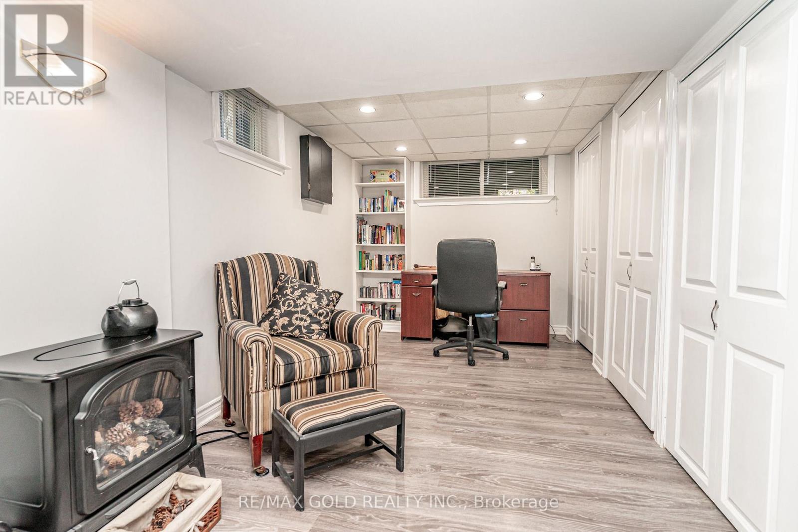86 CLARENCE STREET - 33