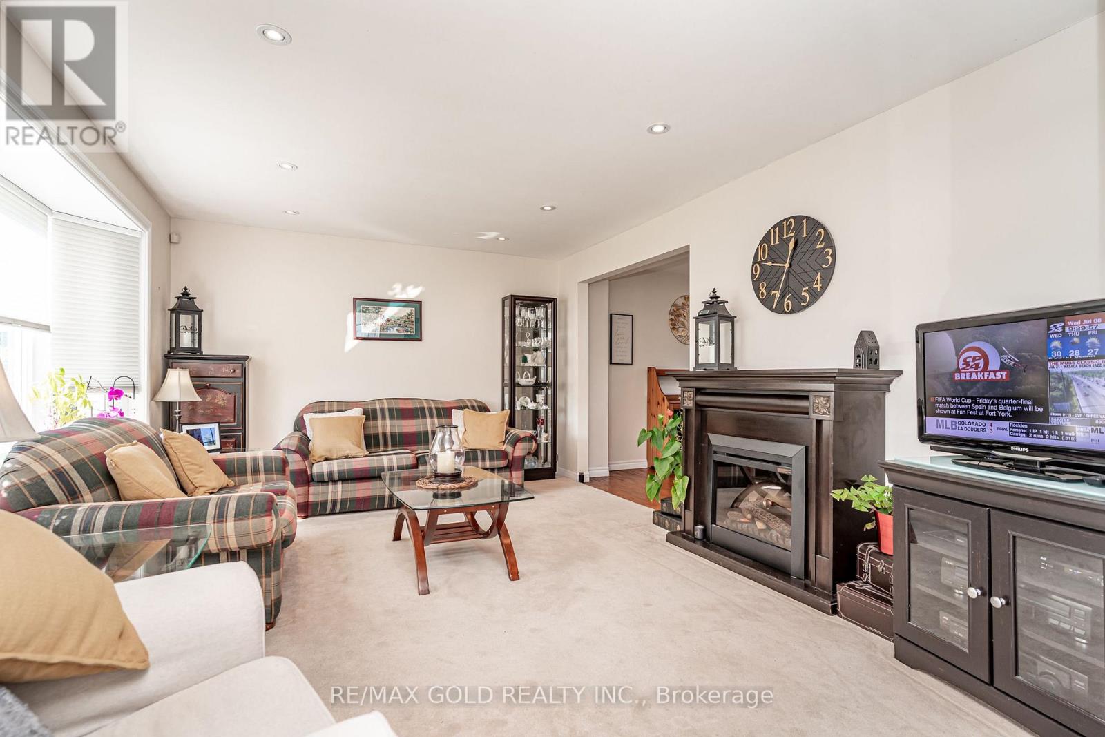 86 CLARENCE STREET - 8