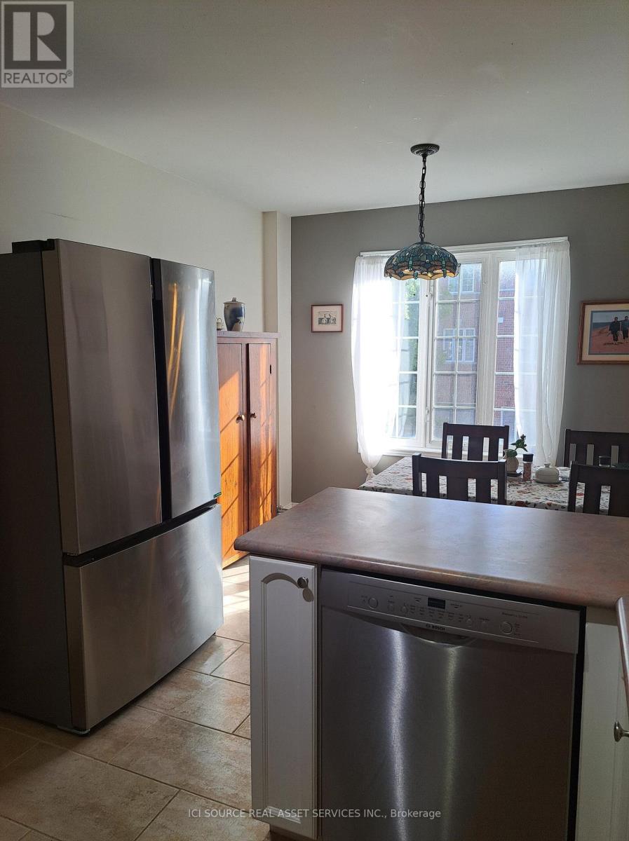 #4 120 RAILROAD STREET - 3